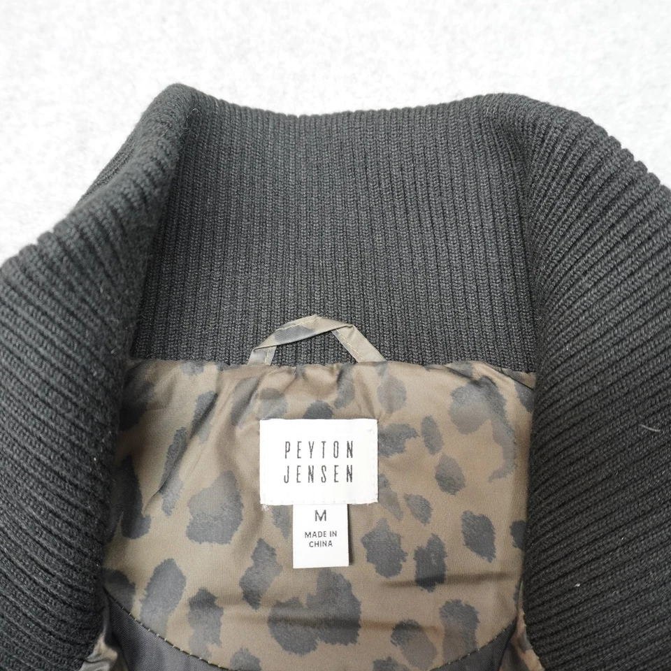 Chaleco para mujer Peyton Jensen mediano verde oliva estampado de leopardo forrado Foto 3 de 4