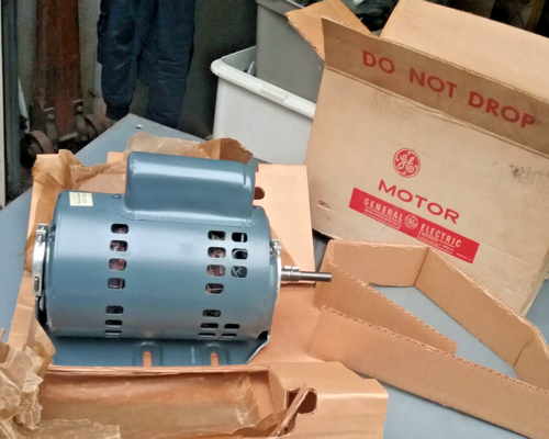 GE  NEW ELECTRIC MOTOR # KC48SG415x 1/2 HP, 220 AC 50hz  1 phase - Picture 1 of 5