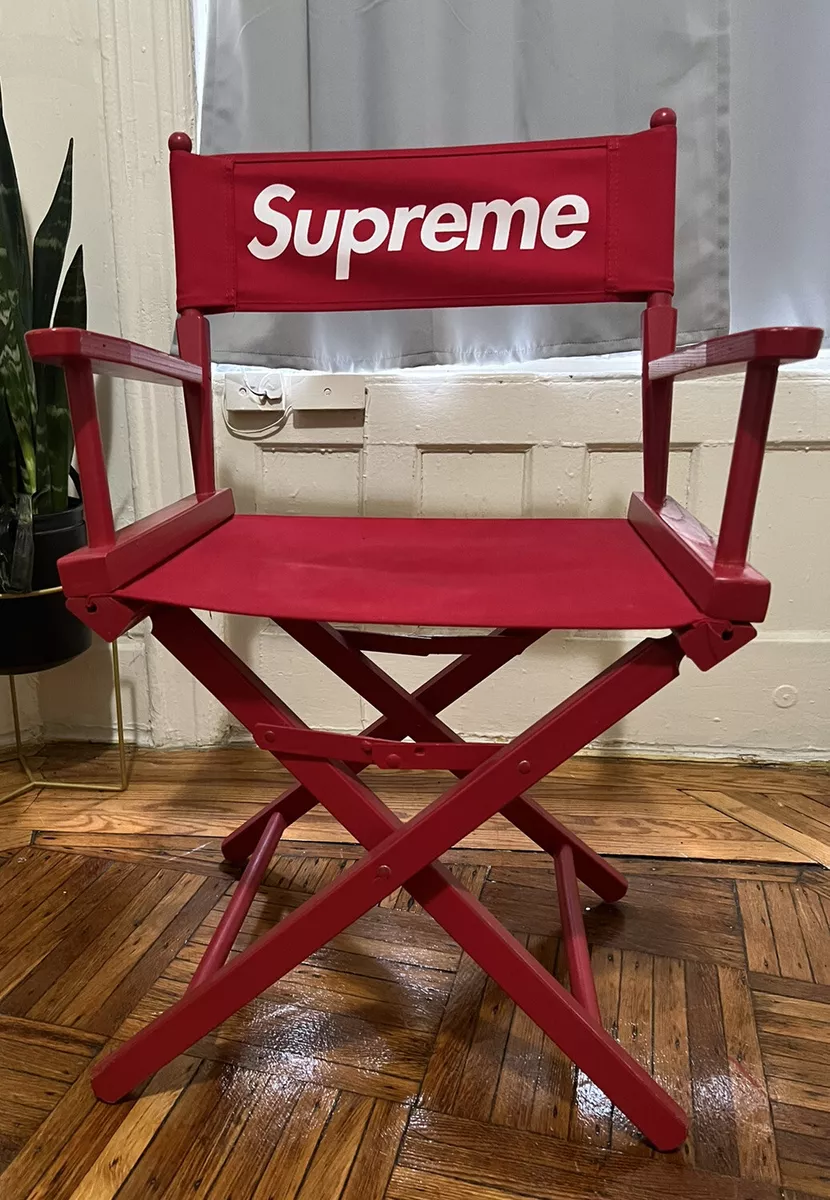 Supreme Director's Chair (Red) 18