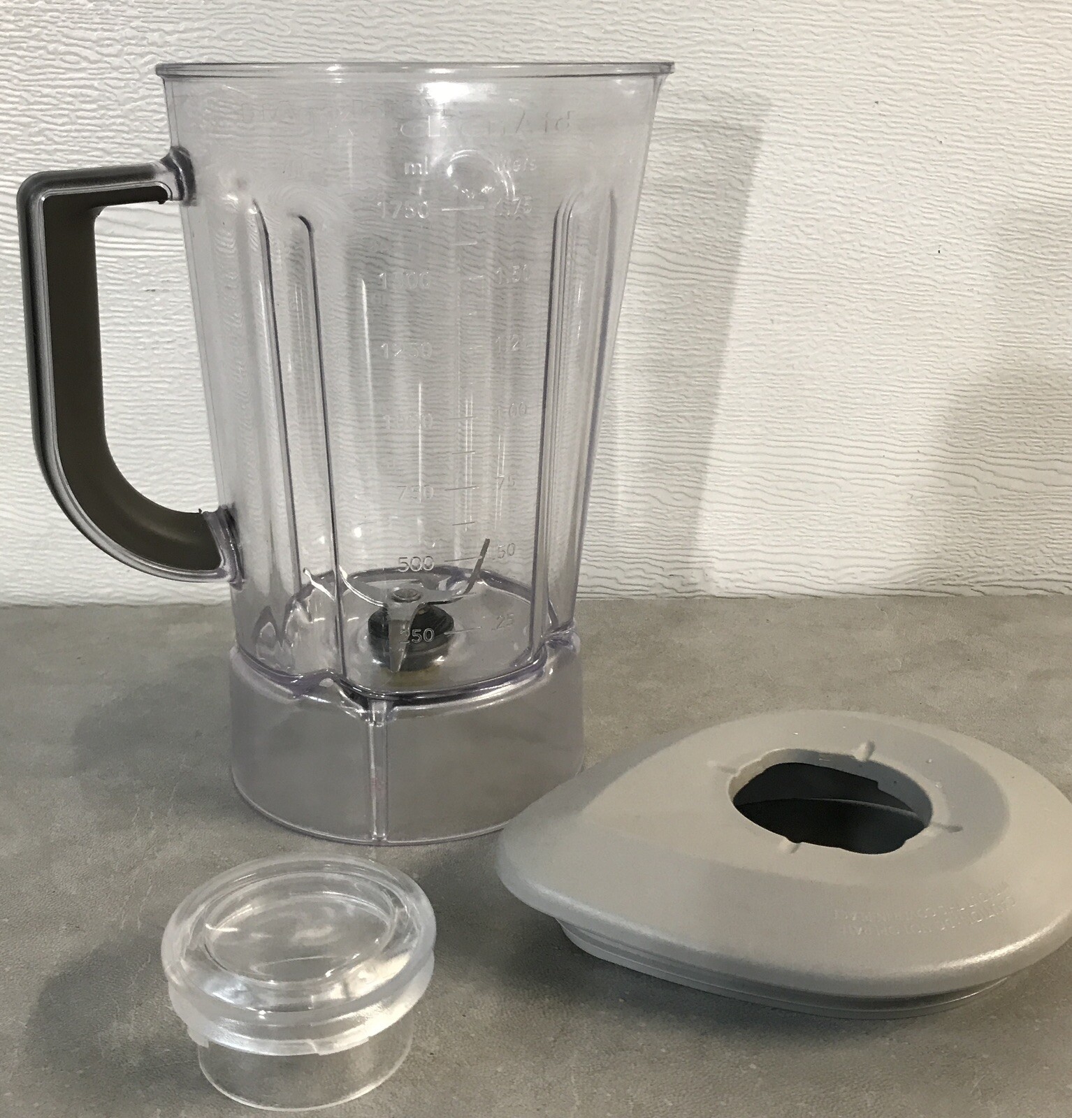 KITCHENAID 7Speed Countertop Blender Model KSB560ER1 Red Polycarbonate