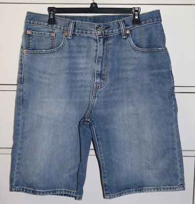 Men's Levi's 569 Light-Medium Rinse Loose Fit Jean Shorts size 34 x 11.5''