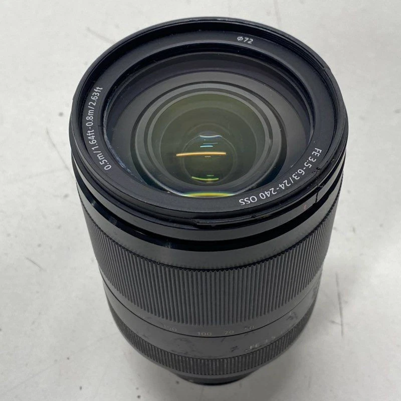 Lente de câmera Sony SEL24240 FE 3.5-6.3/24-240mm zoom - NÃO TESTADA - Imagem 2 de 4