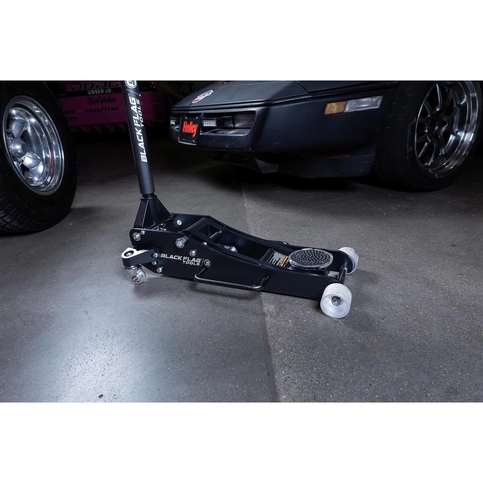 Black Flag™ Brawler Aluminum Floor Jack, 2-Ton Capacity - Изображение 2 из 4
