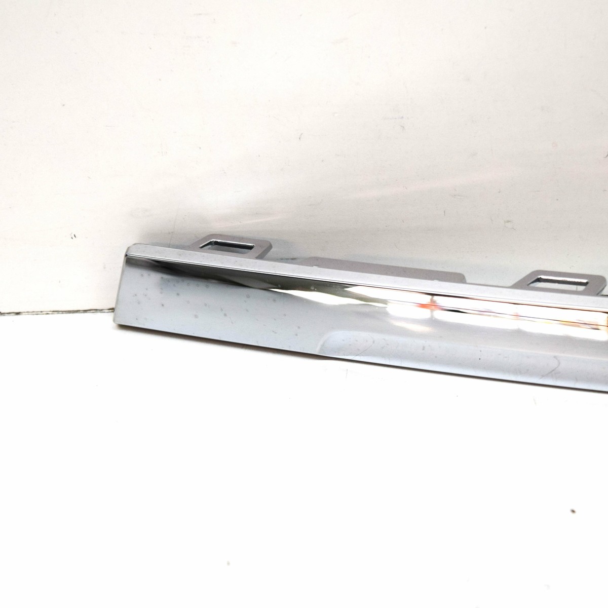 NEW VW TIGUAN MK2 AD REAR RIGHT BUMPER OUTER CHROME MOLDING