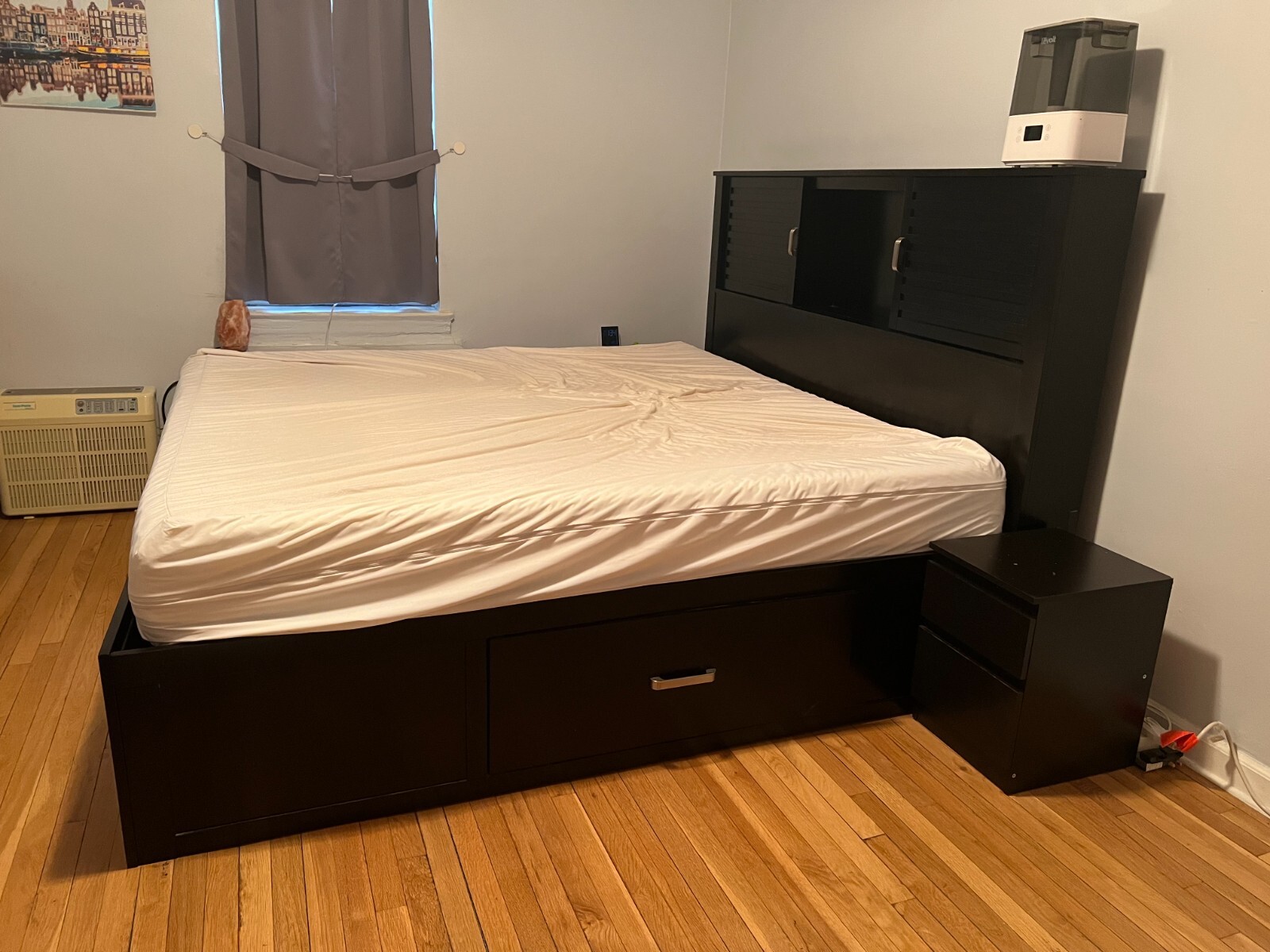 Bob's Furniture King Sized Dalton Bed Frame & Bobopedic Memory Foam