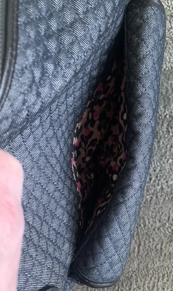 Bolso de hombro Vera Bradley acolchado negro Foto 4 de 4