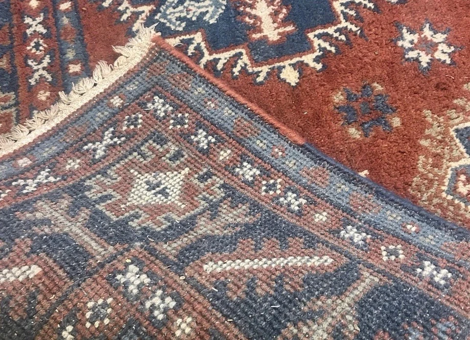 Hand knotted oriental Rug proximally 8' x 10' - Image 4 of 4