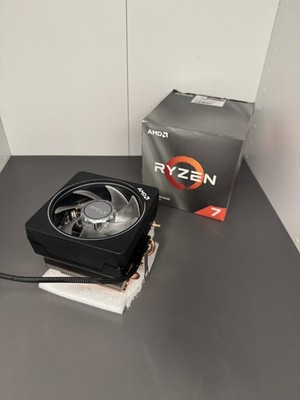 AMD Wraith Prism LED RGB Sockel AM4 Ryzen (712-000075)  CPU KÜHLER  4Pin #NT5189