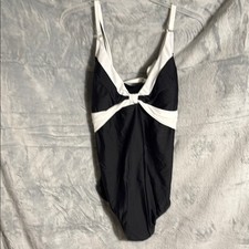 NWT women's swimsuit plus size 3X Black White One Piece Swimsuit no underwire