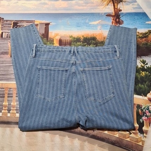 Good American Good Leg Crop Jeans Size 18 - Picture 7 of 7