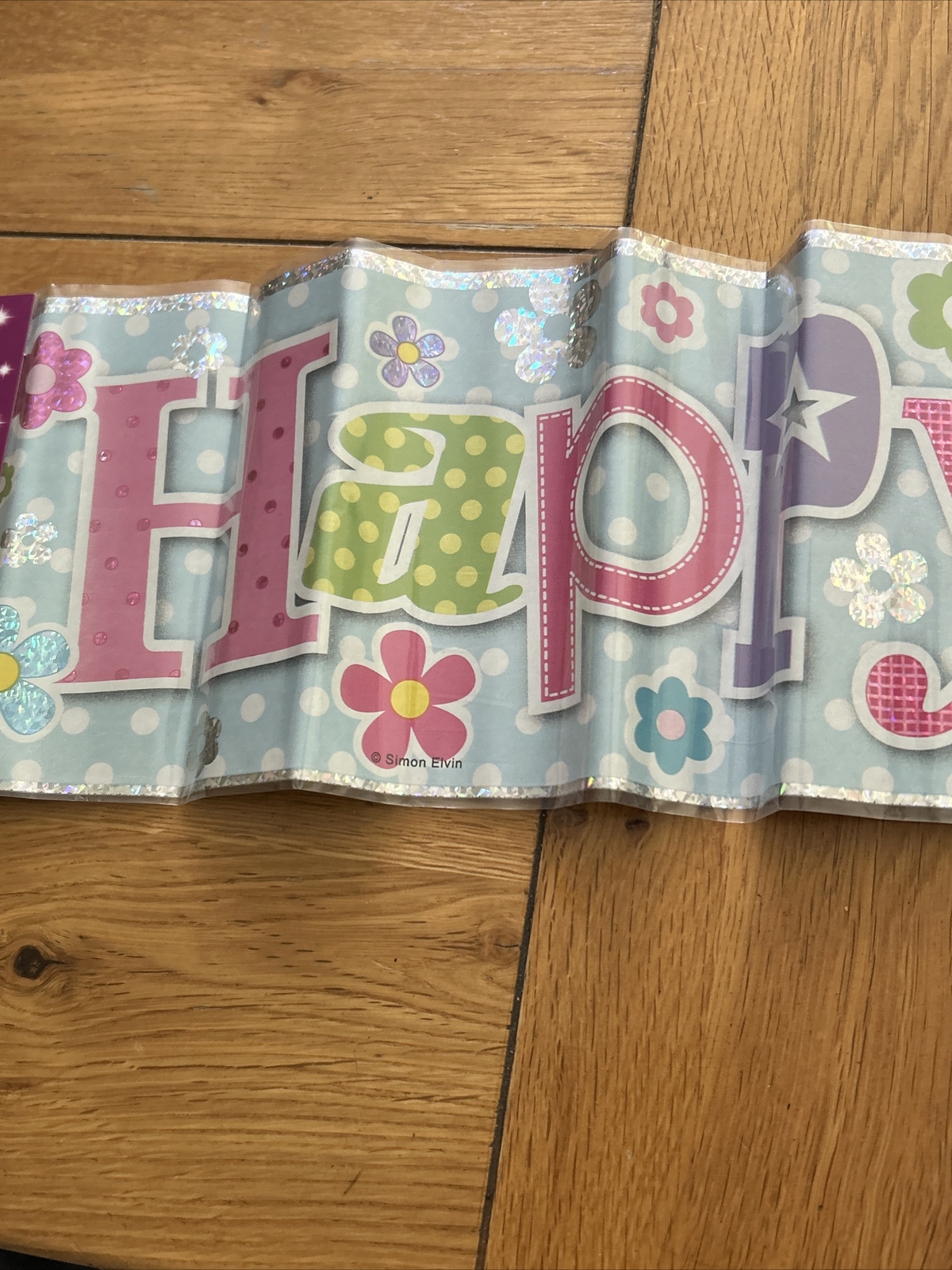 Simon Elvin 21st birthday party decorations badge balloons banner Female