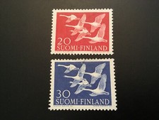 ICOLLECTZONE  Finland 343-44 VF  hinged birds