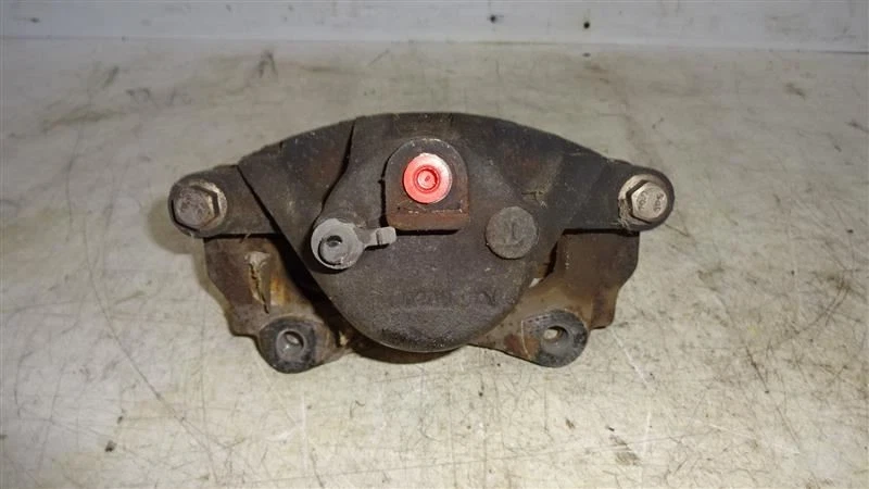 Driver Left Front Caliper With Bracket Fits 1997-2003 Oldsmobile Aurora 673776 Foto 3 de 4