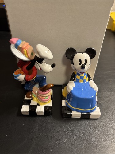 Disney Mickey Mouse & Goofy Salt & Pepper Shakers Ceramic Food Diner Retired