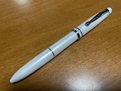 Pilot Executive 3+1 Multi Function Pen Pendulum System White Rare