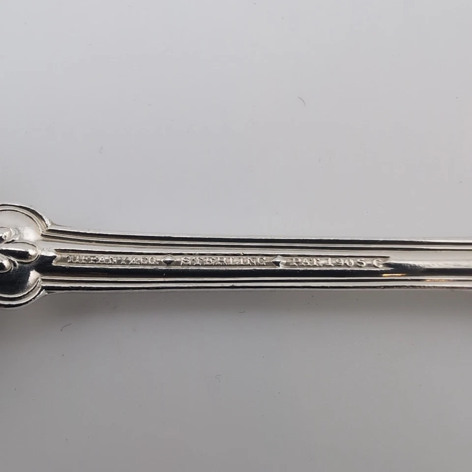 Tiffany Shell & Thread Sterling Silver Ice Cream Spoon - 5 5/8" - w/Monogram - Image 3 of 4