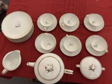 NORITAKE TEA SERVICE JAPAN FOR 6 Cups Saucers Plates