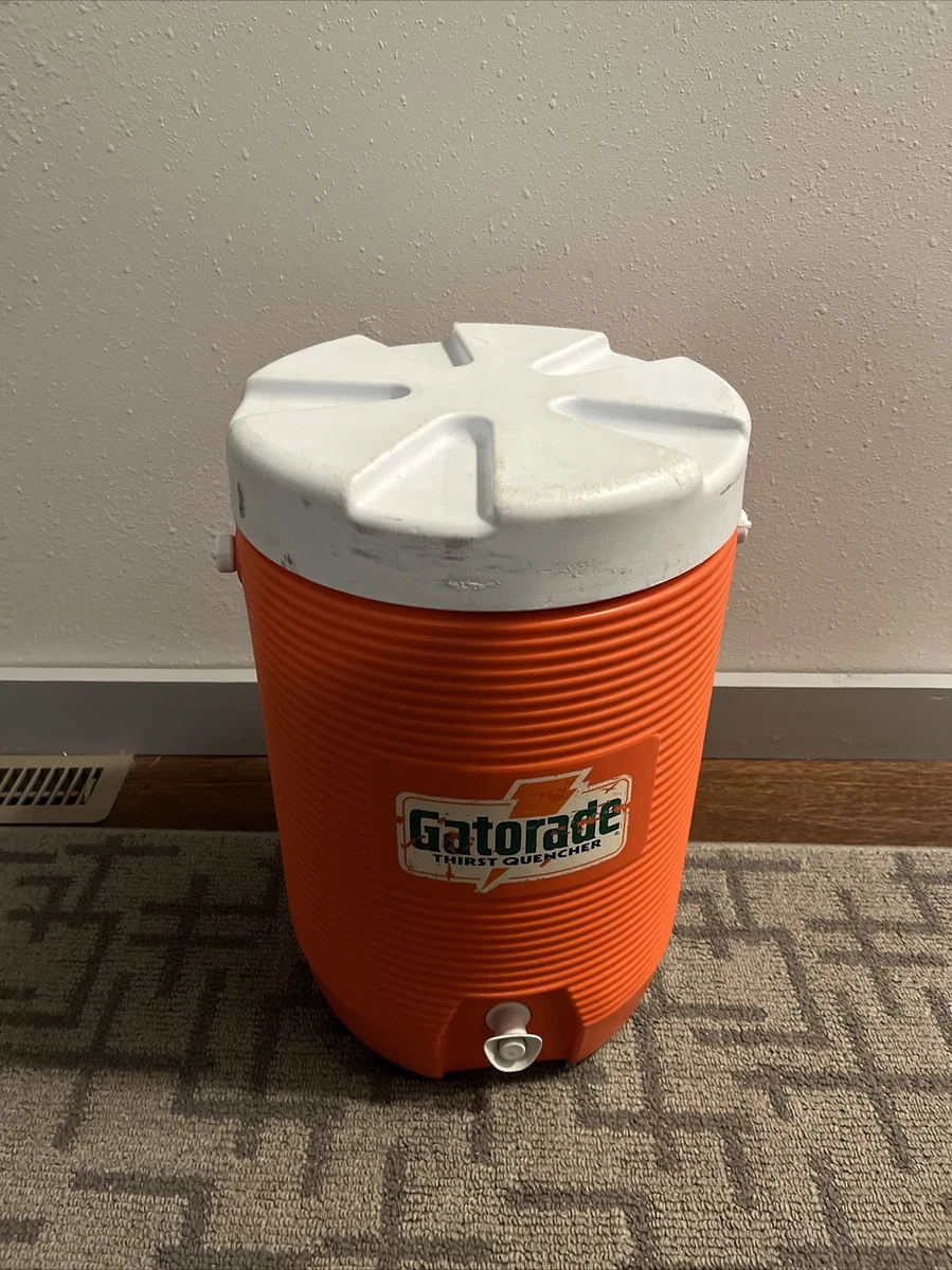 Gatorade cooler with spout 2025
