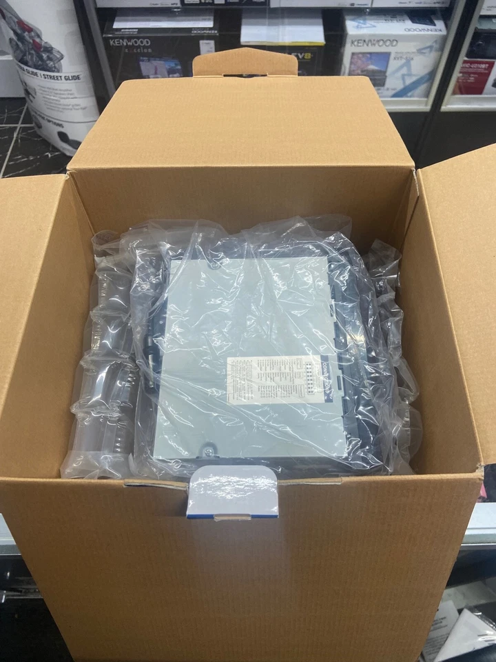 ALPINE INE-Z928HD NAVIGATION RECEIVER WITH SCREEN *CLASSIC* - Image 4 of 4