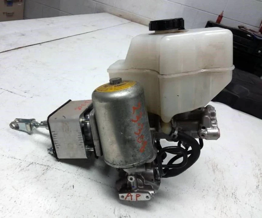 2014-2023 INFINITI QX80 Hydraulic Power Brake Booster Master Cylinder Abs - Image 2 of 4