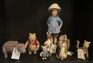 R John Wright Winnie the Pooh | eBay