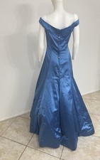 Vera Wang Neiman Marcus Vintage Blue Silk Satin Ball Gown W 100 Buttons S/M
