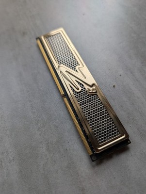 OCZ Gold Series 1x 2GB DDR3 PC3-10666 1333MHz RAM / DIMM - OCZ3G1333LV6GK