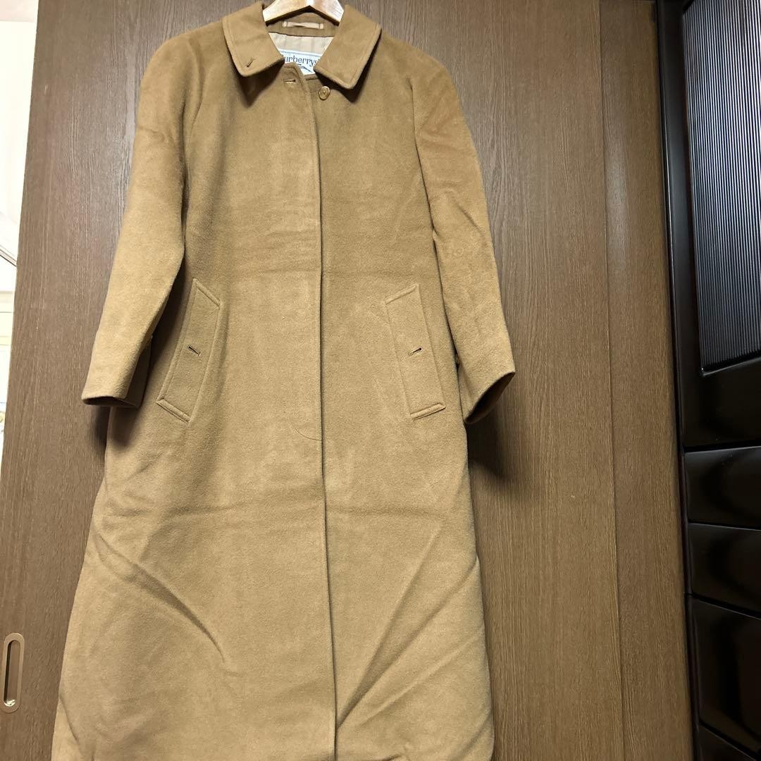 Burberry  s Beige Wool Long Coat
