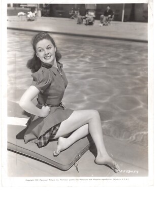 1939 Susan Hayward bathing suit 