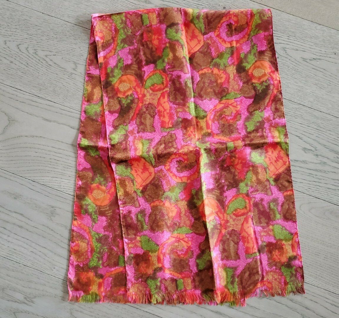Vintage 1970s Mod Fringe Silk Watercolor Scarf, 12.5 x 43 Inches, Excellent Condition