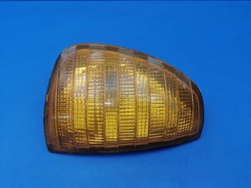 MERCEDES-BENZ COUPE C123 Blinker vorne rechts W123 2.00 Petrol 105kw 21220063