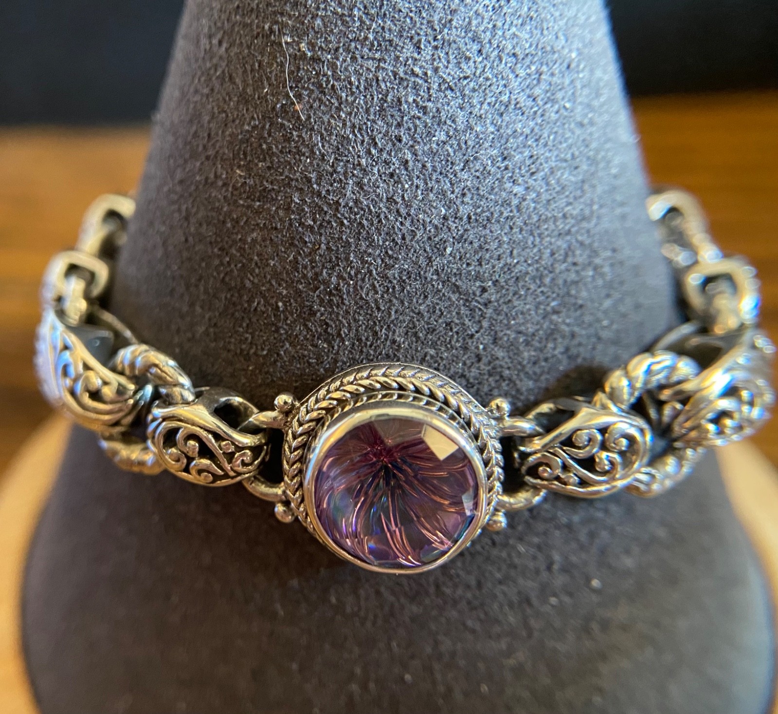 Sarda,Bali Handcrafted,Top Quality Sterling & Quartz Link Bracelet-Lobster Close