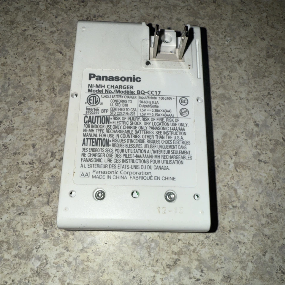 Cargador de batería Panasonic BQ-CC17 AA Foto 3 de 4