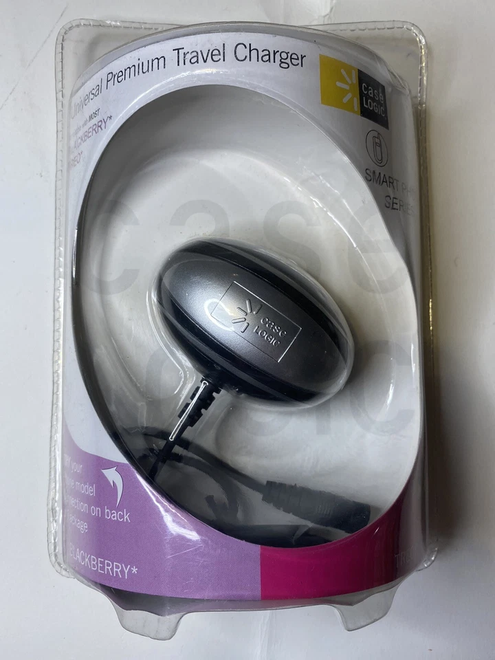 Case Logic: Universal Premium Travel Charger  Smart Phone Series - Image 2 of 3