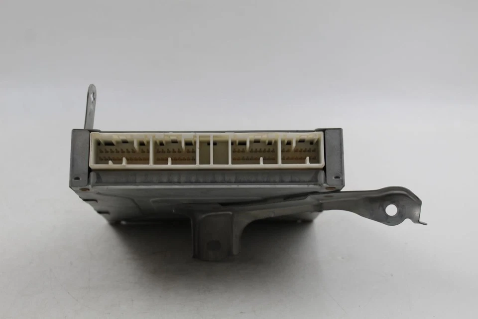 Chasis ECM ABS Panel de patada izquierda Control de deslizamiento 2002-05 LEXUS SC430 OEM #33404 Foto 3 de 4