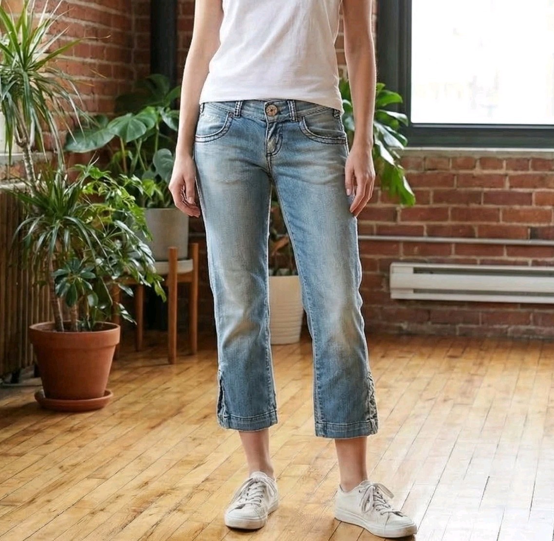 VINTAGE Miss Sixty Jeans Sz 30 Blue Low Rise Flap Pocket Capri