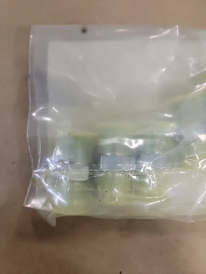 5 Parker Adaptor Fittings Triple- Lok - Pipe 9/16 X3/8  P/N 6 - 6 FTX-S     - Image 3 of 3