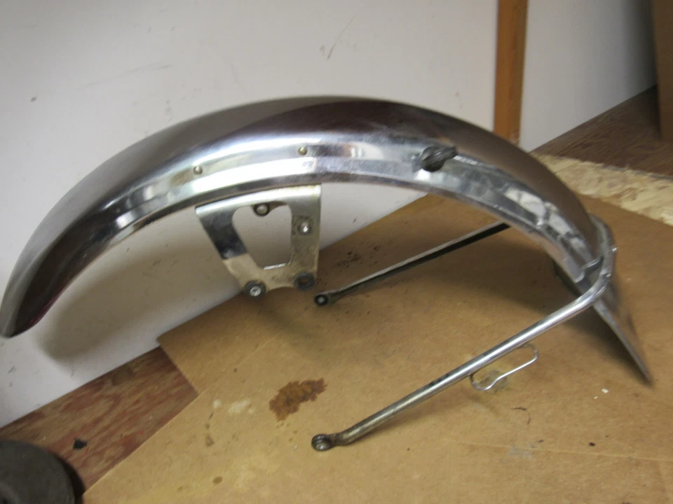 Honda Gold Wing GL1000 1979 guardabarros delantero guardabarros Stay Foto 3 de 4