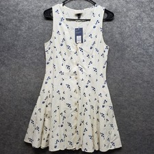 NWT Universal Thread Dress Women's Size Small White/Blue Floral Sleeveless