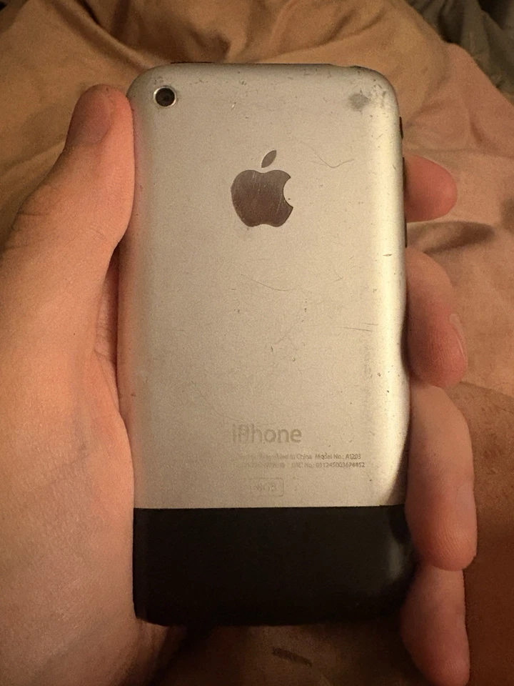 iPhone 1 con iOS 1.0 Foto 3 de 4