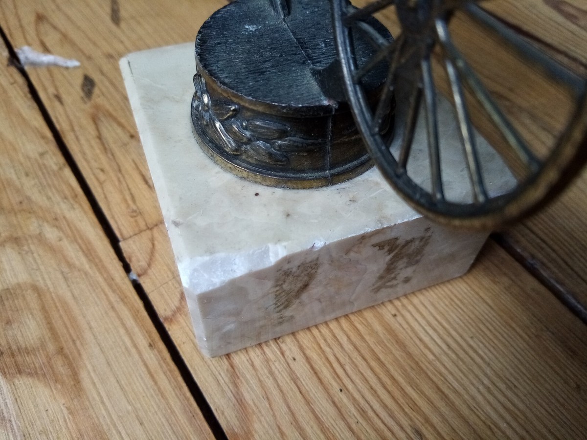 Ancien Trophée De Vélo Course Cycliste – Métal Et Pierre, Jolie Patine