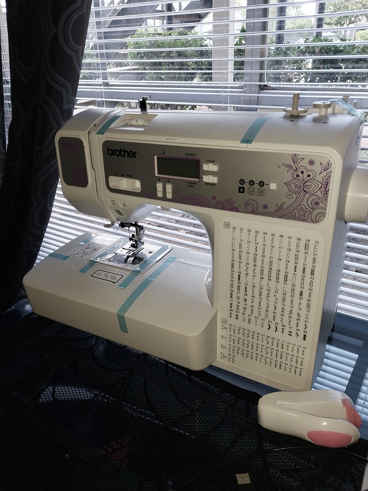 Brother SQ9285 150 Stitch Computerized Sewing Machine 12502645184 eBay