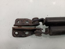 Verin de hayon / de capot Mazda PREMACY