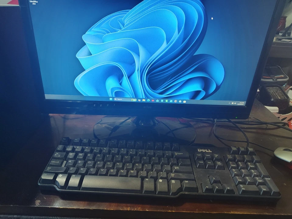 Dell Optilex 790 Intel I5 2500 8 GB RAM 250 GB SSD con monitor Ativa configuración completa Foto 2 de 2