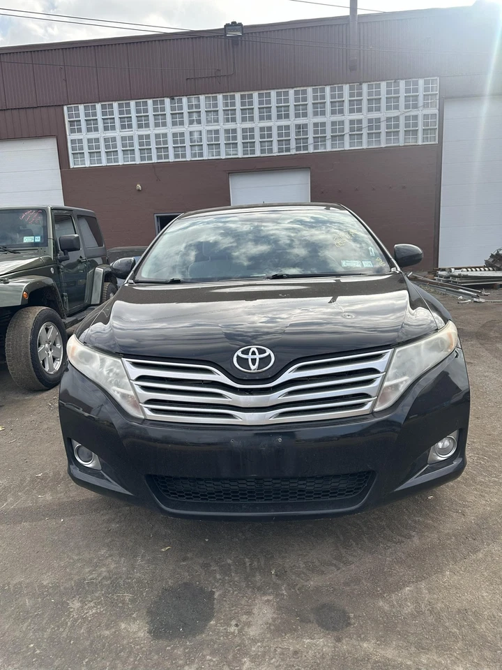 Used Air Cleaner Assembly fits: 2011 Toyota Venza VIN E 5th digit 2.4L 4 cylinde - Image 3 of 4