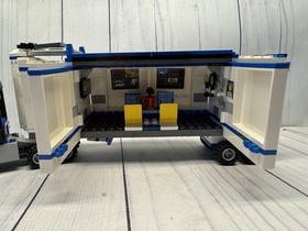 Lego # 7288 ~ City  Mobile Police Unit w/ Instruction Manuals and Minifigs