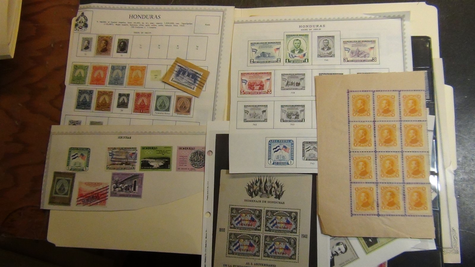 Stampsweis Honduras collection on various pages est 320 stamps