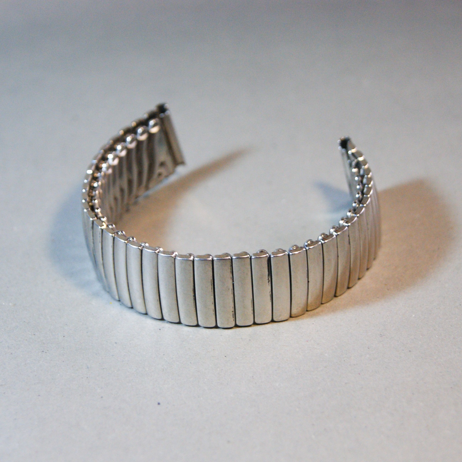 Bracelet 18mm Stainless Wrist Expansion Watch Band Stretch Steel Strap - VintageWatches.PK Bracelet 18mm Stainless Wrist Expansion Watch Band Stretch Steel Strap - vintagewatches.pk