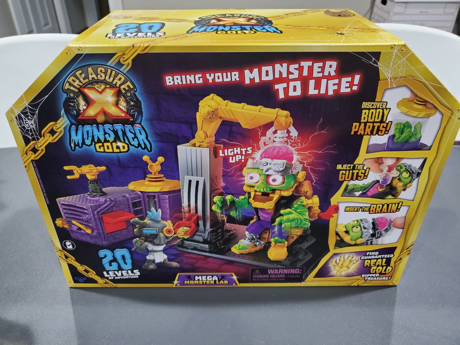 Treasure X Monster Gold Mega Monster Lab Glow in the Dark New 2021 w/add ons eBay