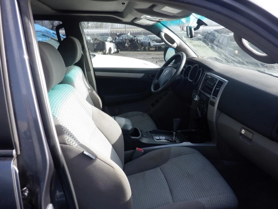 Used Fuel Injection Throttle Body fits: 2007 Toyota 4 runner 4.0L 6 cylinder 1GR - Image 4 of 4